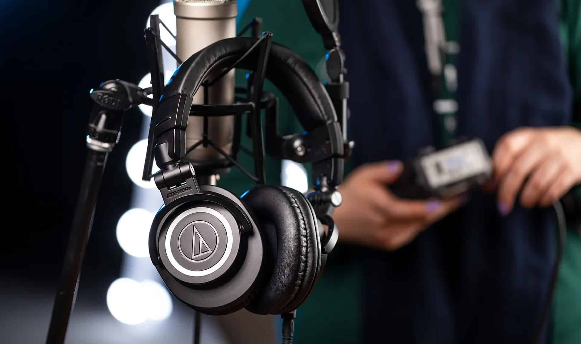 هدفون Audio-Technica ATH-M50x - فروشگاه اینترنتی کالا استودیو هدفون آدیو تکنیکا Audio-Technica ATH-M50x - خرید هدفون استودیویی - خرید هدفون مانیتورینگ - هدفون حرفه ای - هدفون برای پشت میکروفون - هدفون مانیتورنگ ارزان - هدفون قیمت مناسب - هدفون آدیو تکنیکا - هدفون Audio-Technica - هدفون پشت بسته - آدیو تکنیکا ATH-M50x - فروشگاه اینترنتی کالا استودیو