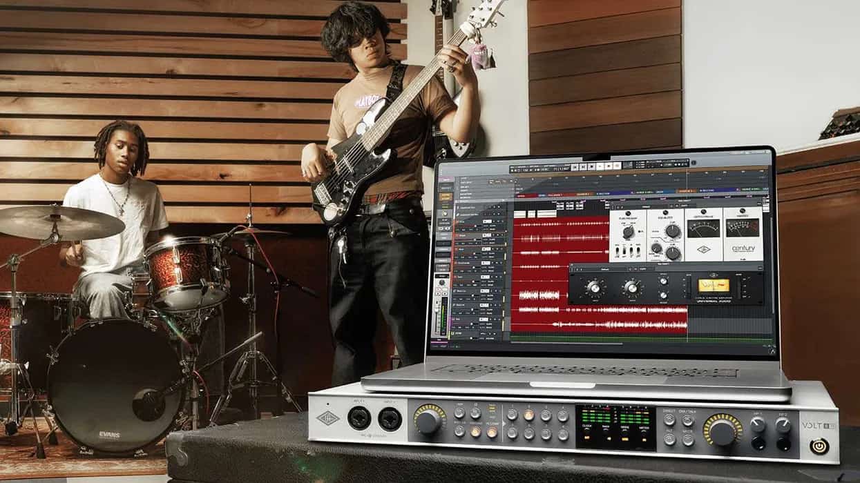 کارت صدا Universal Audio Volt 876 - فروشگاه اینترنتی کالا استودیو کارت صدا یونیورسال آدیو Universal Audio Volt 876 - کارت صدا ولت 876 - خرید کارت صدا - کارت صدا آپولو - کارت صدا یونیورسال آدیو - کارت صدا Universal Audio - یونیورسال آدیو Volt 876 - قیمت کارت صدا - کارت صدا حرفه ای - کازت صدا 4 ورودی - کارت صدا رک - کارت صدا استودیویی - فروشگاه اینترنتی کالا استودیو