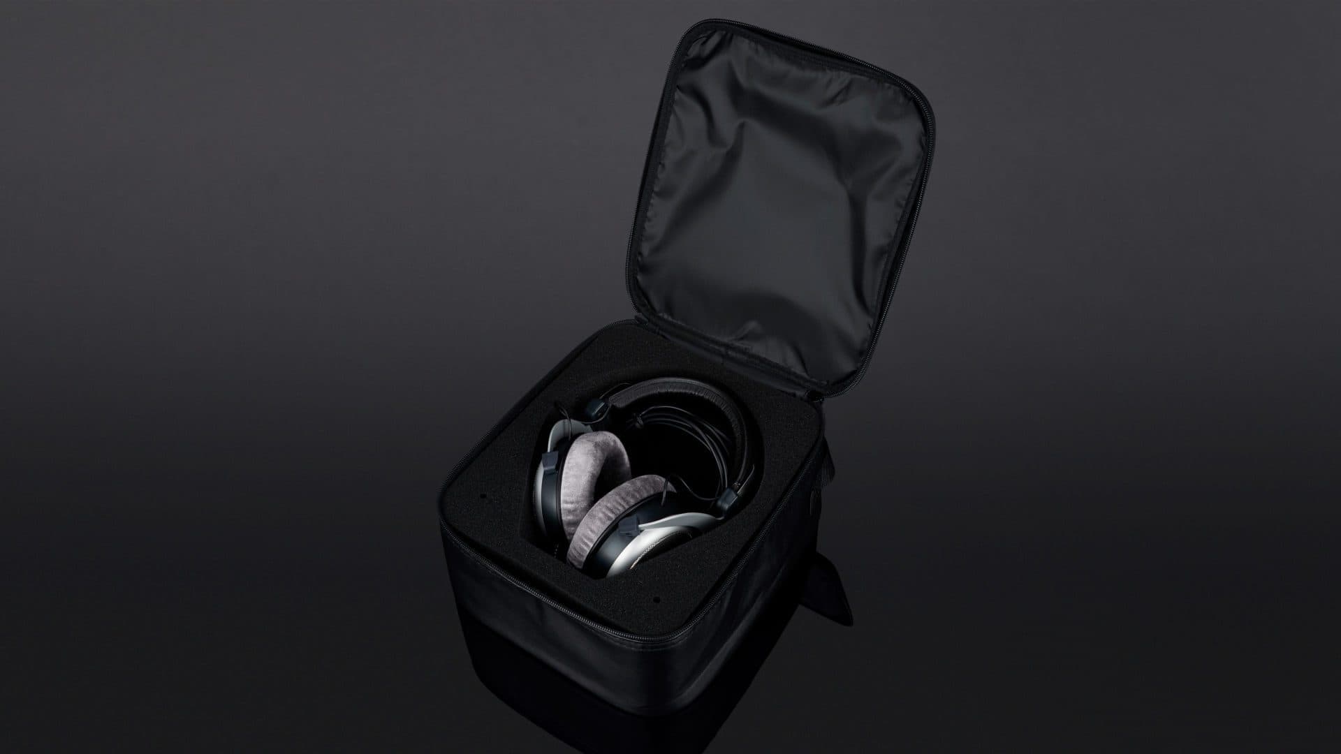 هدفون Beyerdynamic DT 880 Edition 250 Ohm - فروشگاه اینترنتی کالا استودیو هدفون Beyerdynamic DT 880 Edition 250 Ohm - هدفون مانیتورینگ بیرداینامیک Beyerdynamic DT 880 Edition 250 Ohm - هدفون مانیتورینگ بیرداینامیک - هدفون بیرداینامیک - هدفون Beyerdynamic - خرید هدفون بیرداینامیک DT 880 - قیمت هدفون Beyerdynamic DT 880 - خرید هدفون استودیویی - هدفون DT 880 Edition - فروشگاه اینترنتی کالا استودیو